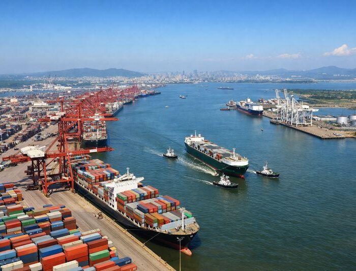 Port of Guangzhou Nansha: Routes, Transit Times & Costs (2026)